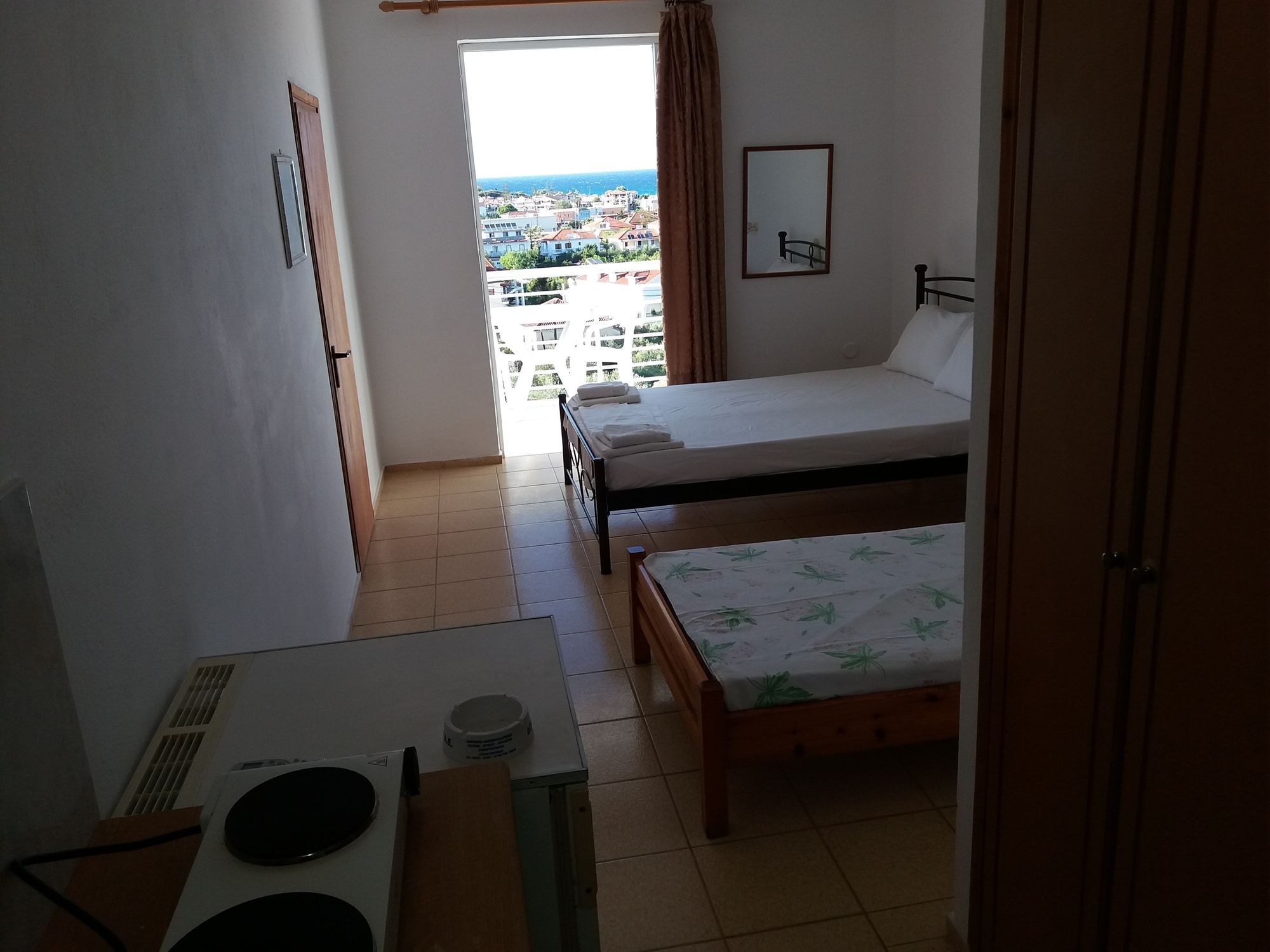 Yanna & Tsilivi (Zakynthos)