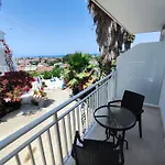 Yanna Studios & Apartments