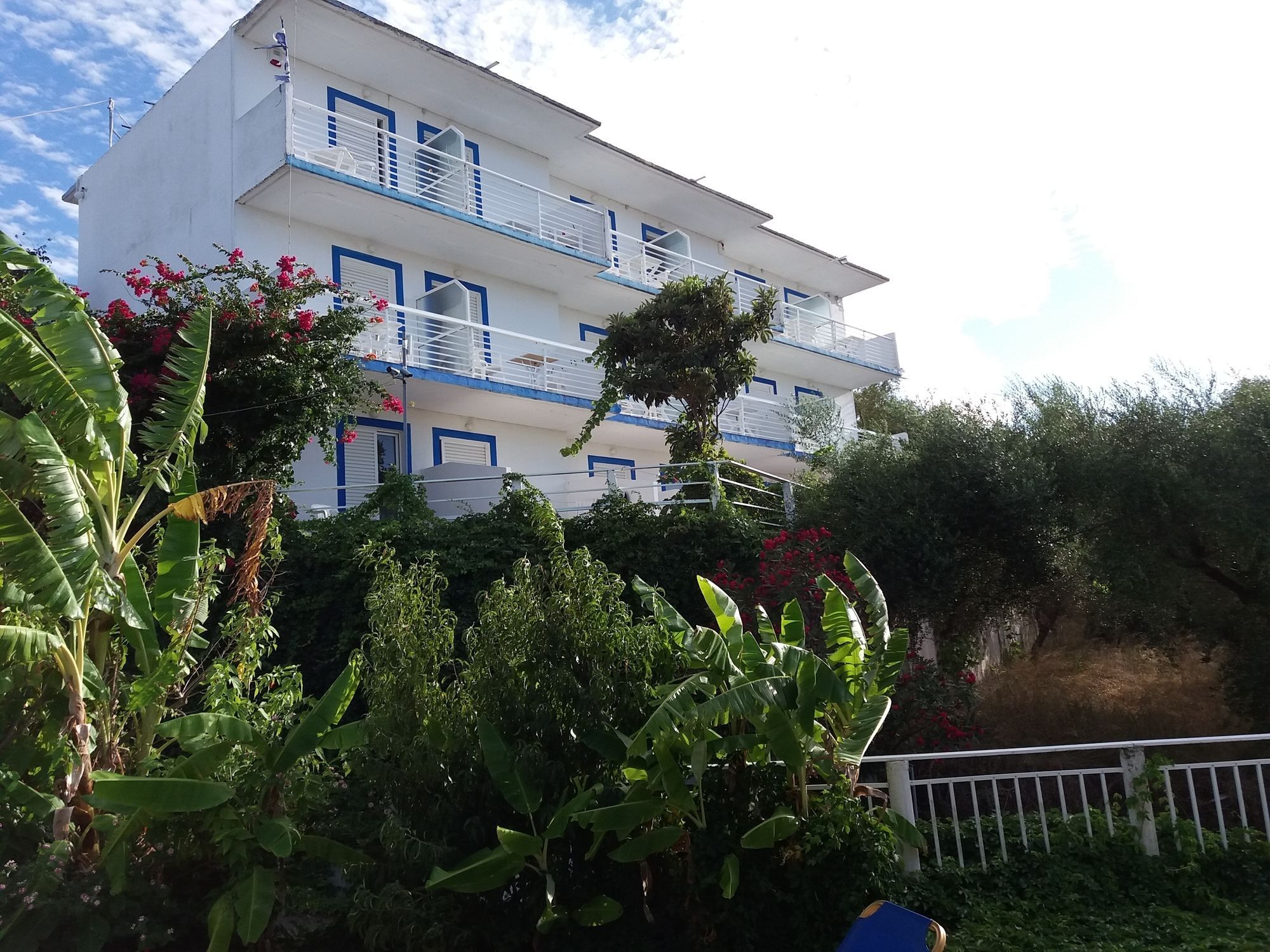 Yanna & Tsilivi (Zakynthos)